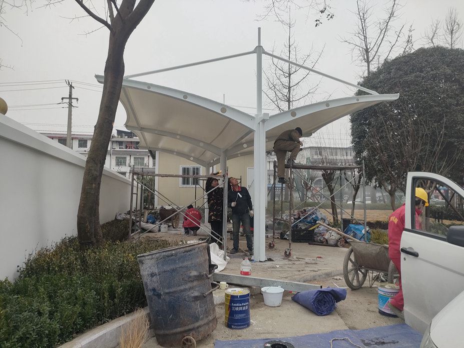 中铁八局自行车棚膜结构工程照片3_成都膜结构案例