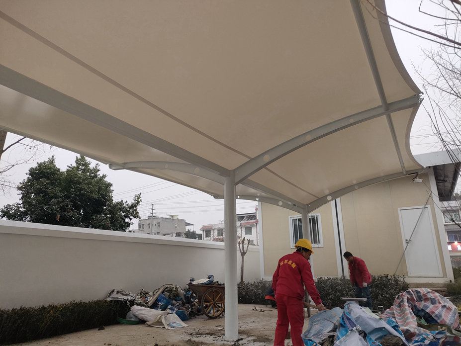 中铁八局自行车棚膜结构工程照片7_成都膜结构案例