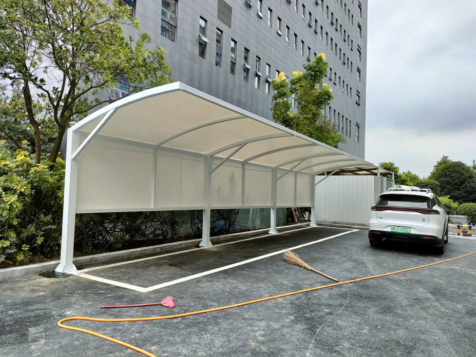 四川应急办车棚膜结构工程照片5_成都膜结构案例
