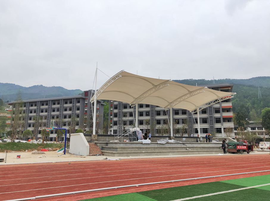 广元剑阁天立学校看台膜结构工程照片9_成都膜结构案例