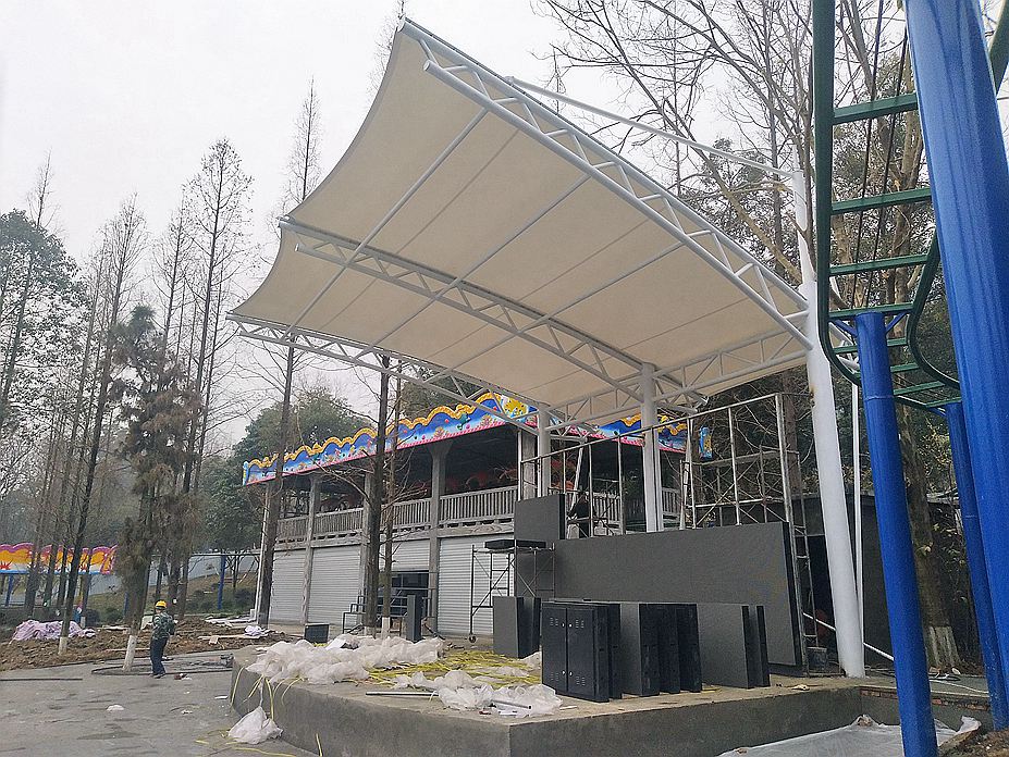 成都塔子山游乐园舞台膜结构工程照片6_成都膜结构案例