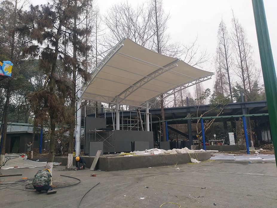 成都塔子山游乐园舞台膜结构工程照片8_成都膜结构案例