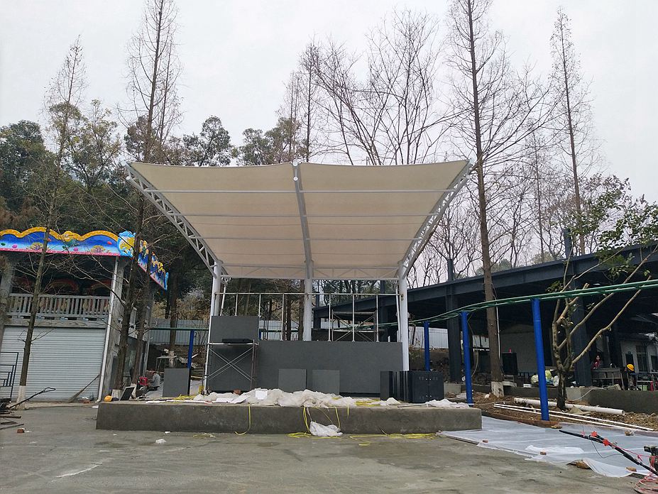 成都塔子山游乐园舞台膜结构工程照片10_成都膜结构案例