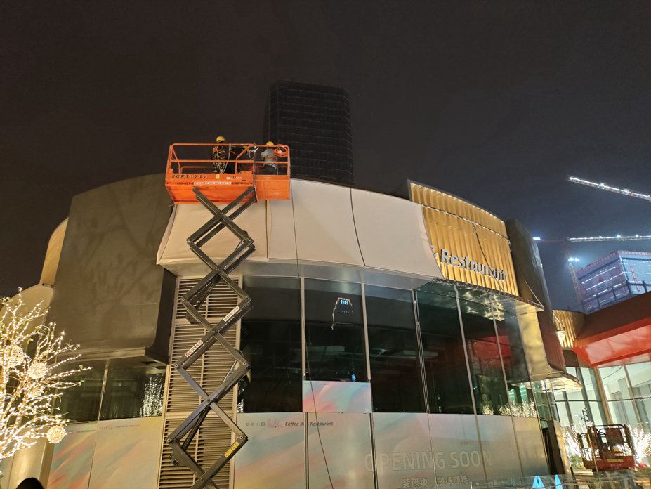 成都大悦城餐厅门头膜结构工程照片7_成都膜结构案例