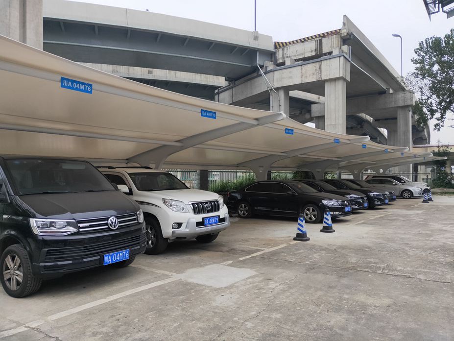 成都成渝立交公路管理处停车棚膜结构