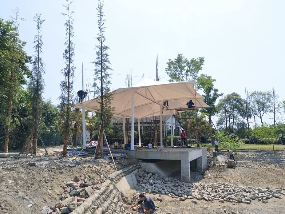 成都指路村观景台遮阳膜结构工程照片4_成都膜结构案例