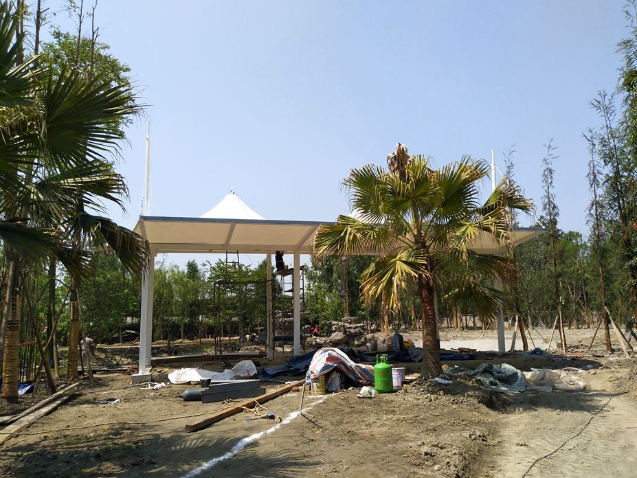成都指路村观景台遮阳膜结构工程照片9_成都膜结构案例