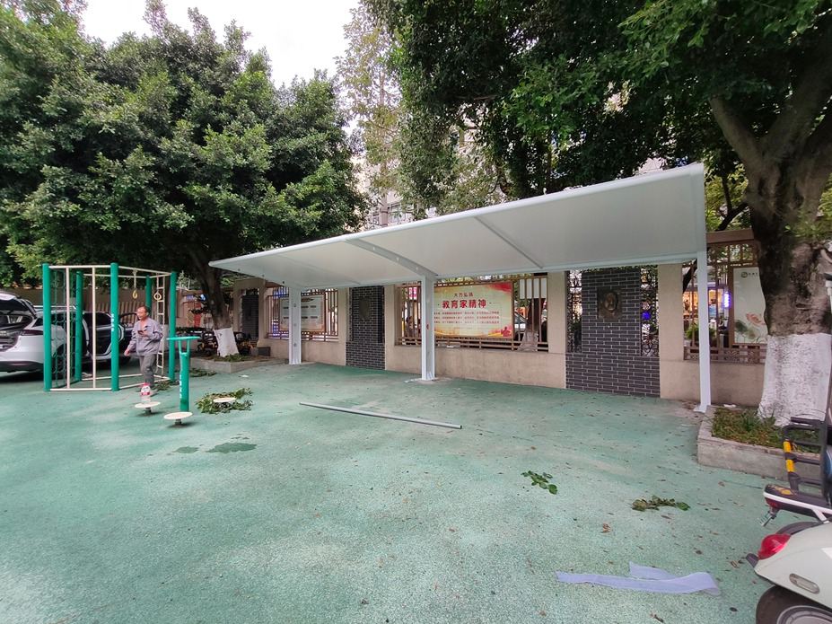 成都玉林小学电瓶车棚膜结构
