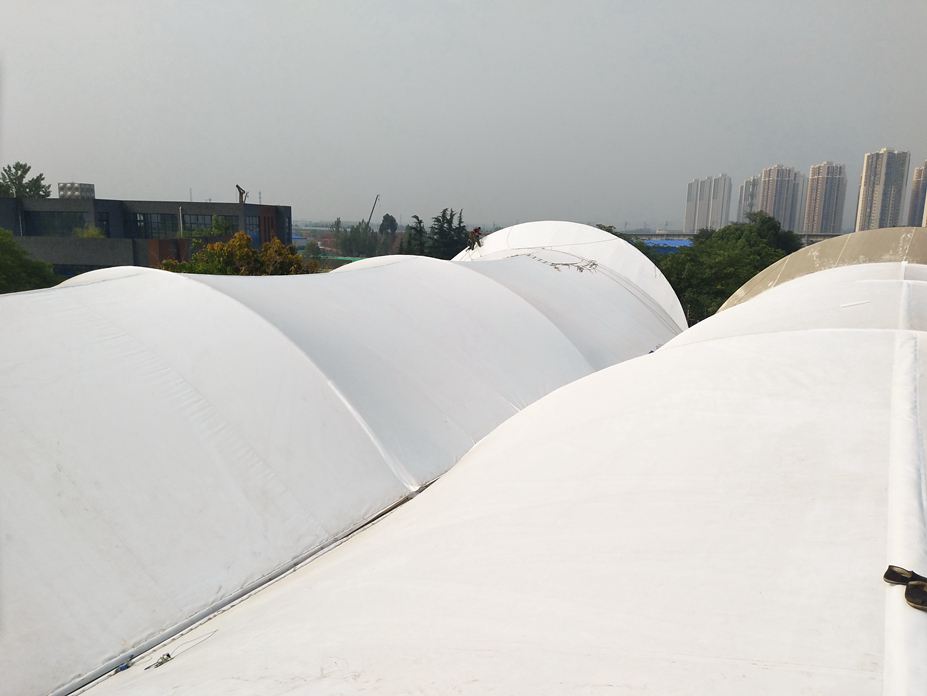 成都锦江区网球场遮阳膜结构工程照片4_成都膜结构案例