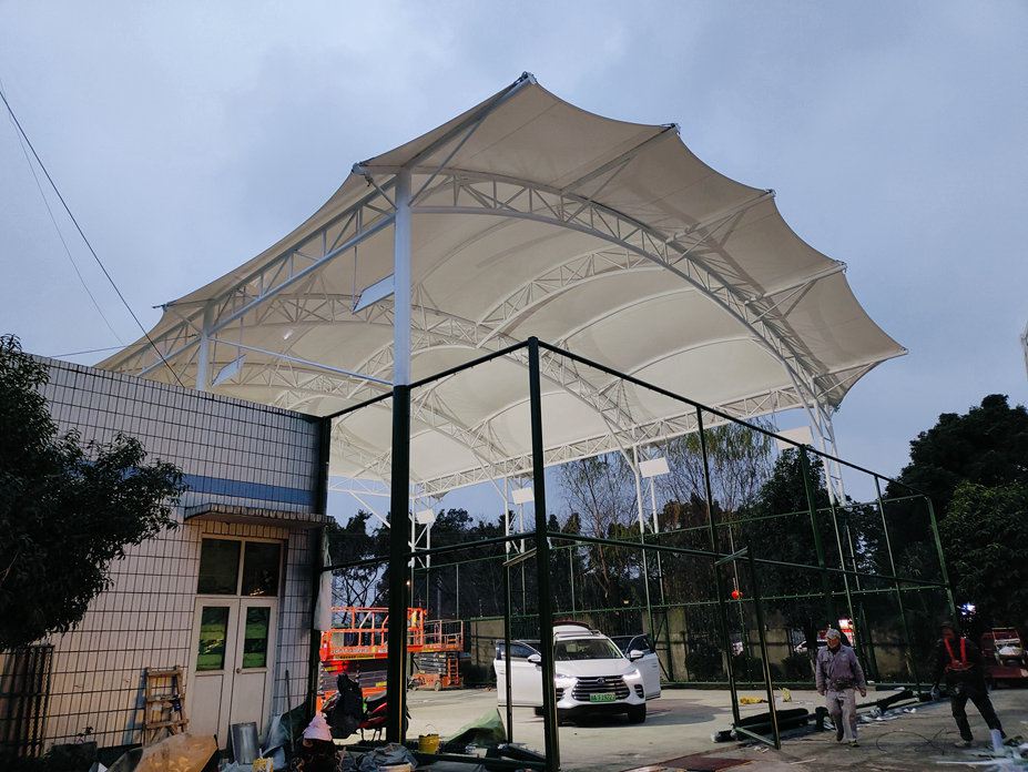成雅高速家属区羽毛球场膜结构