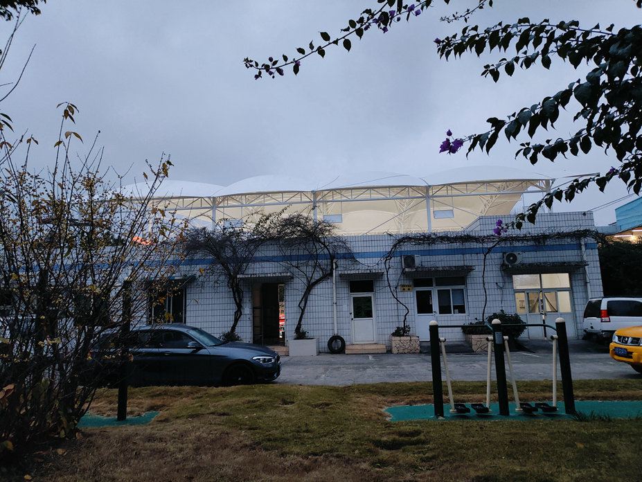成雅高速家属区羽毛球场膜结构工程照片2_成都膜结构案例