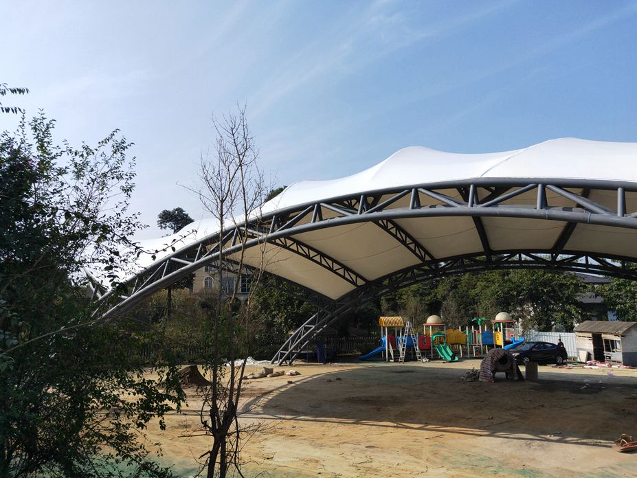 眉山东坡区青少年实践基地广场膜结构工程照片6_成都膜结构案例