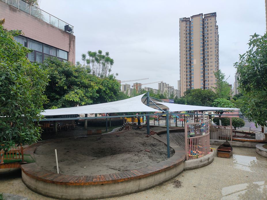 眉山齐通幼儿园沙池膜结构工程照片6_成都膜结构案例