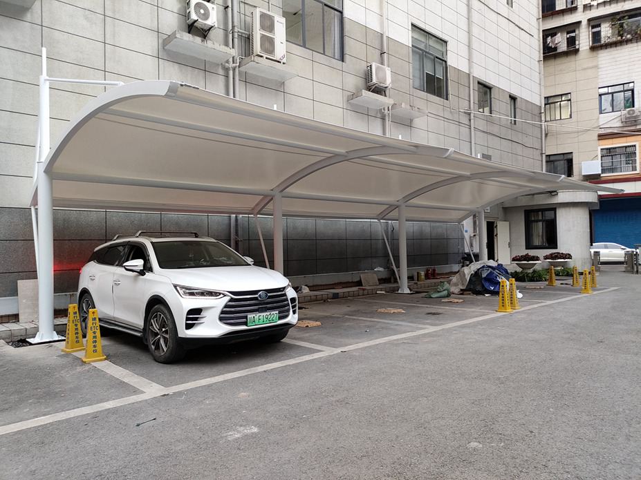 达州建行车棚膜结构