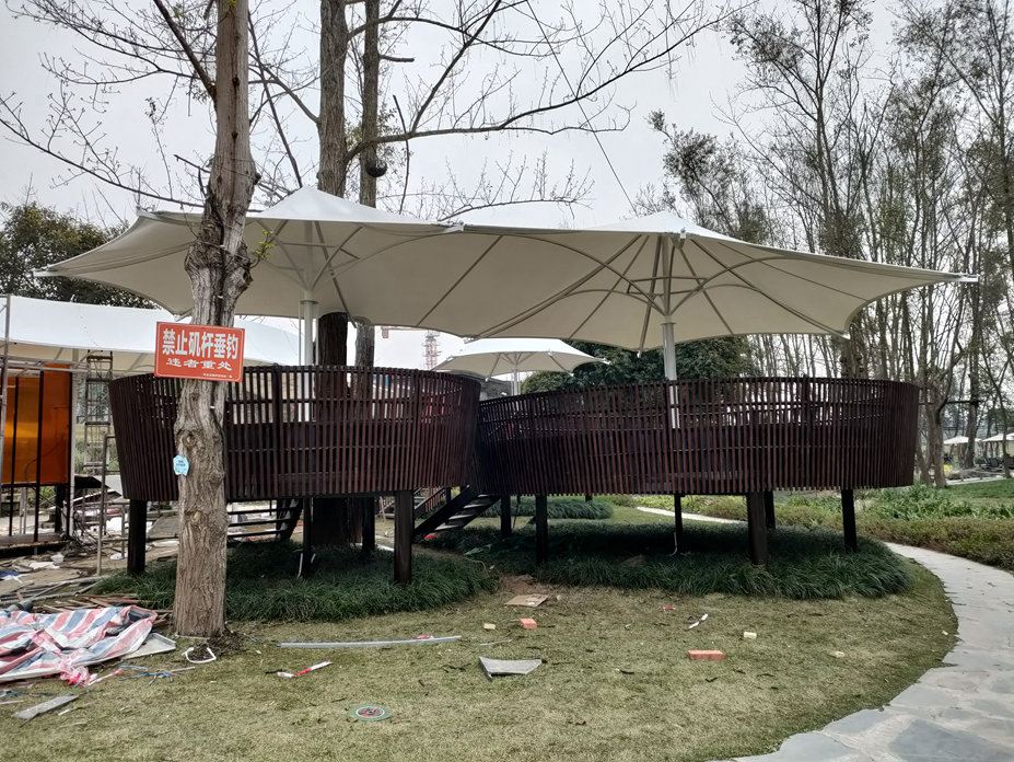 邛崃山那边楼盘休闲膜结构工程照片11_成都膜结构案例