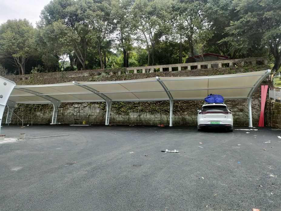 隆昌石油局车棚膜结构工程照片3_成都膜结构案例